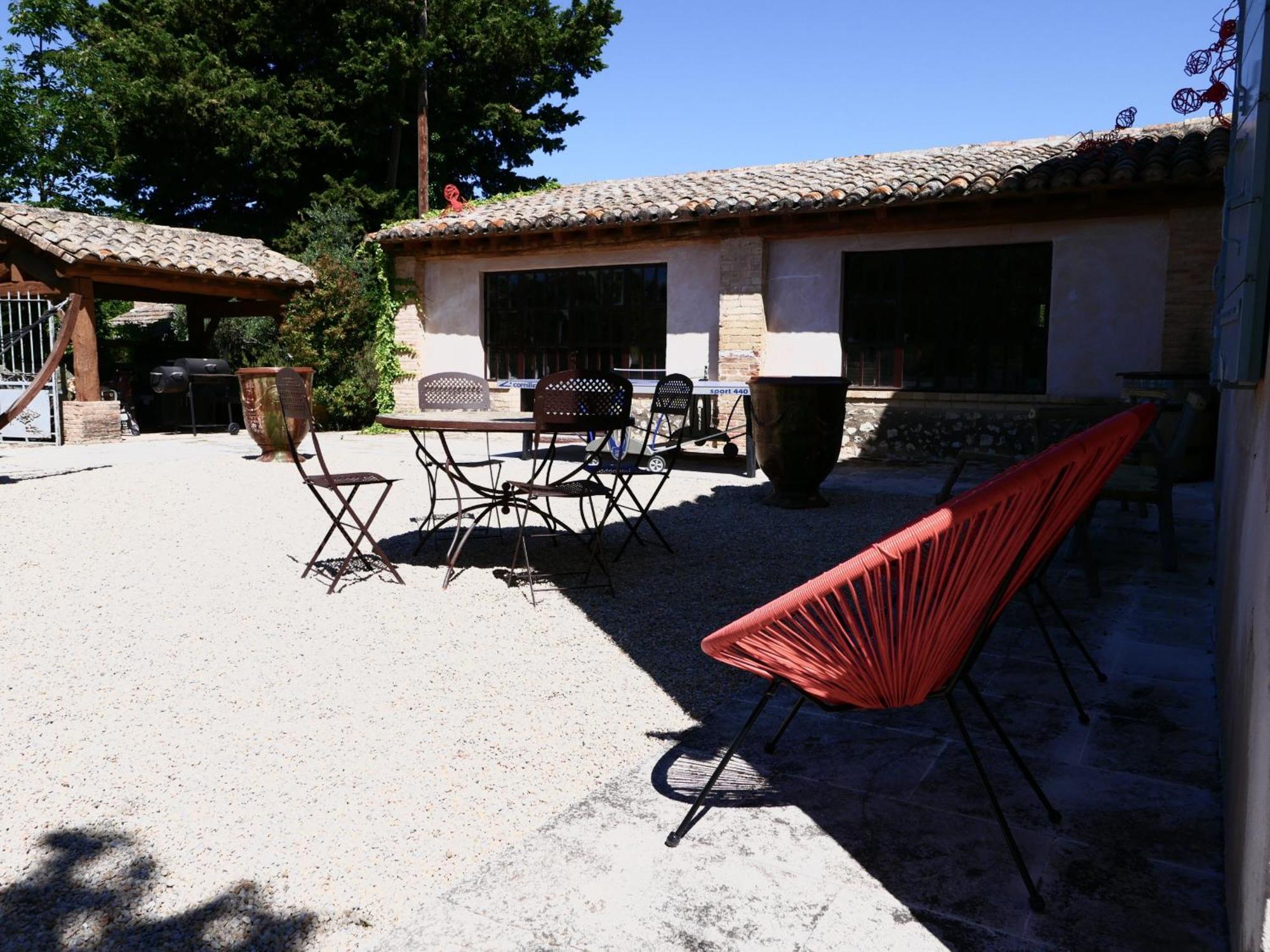Typical Provencal Farm House Close To L'Isle Sur La Sorgue - 12 Persons Cavaillon Zewnętrze zdjęcie