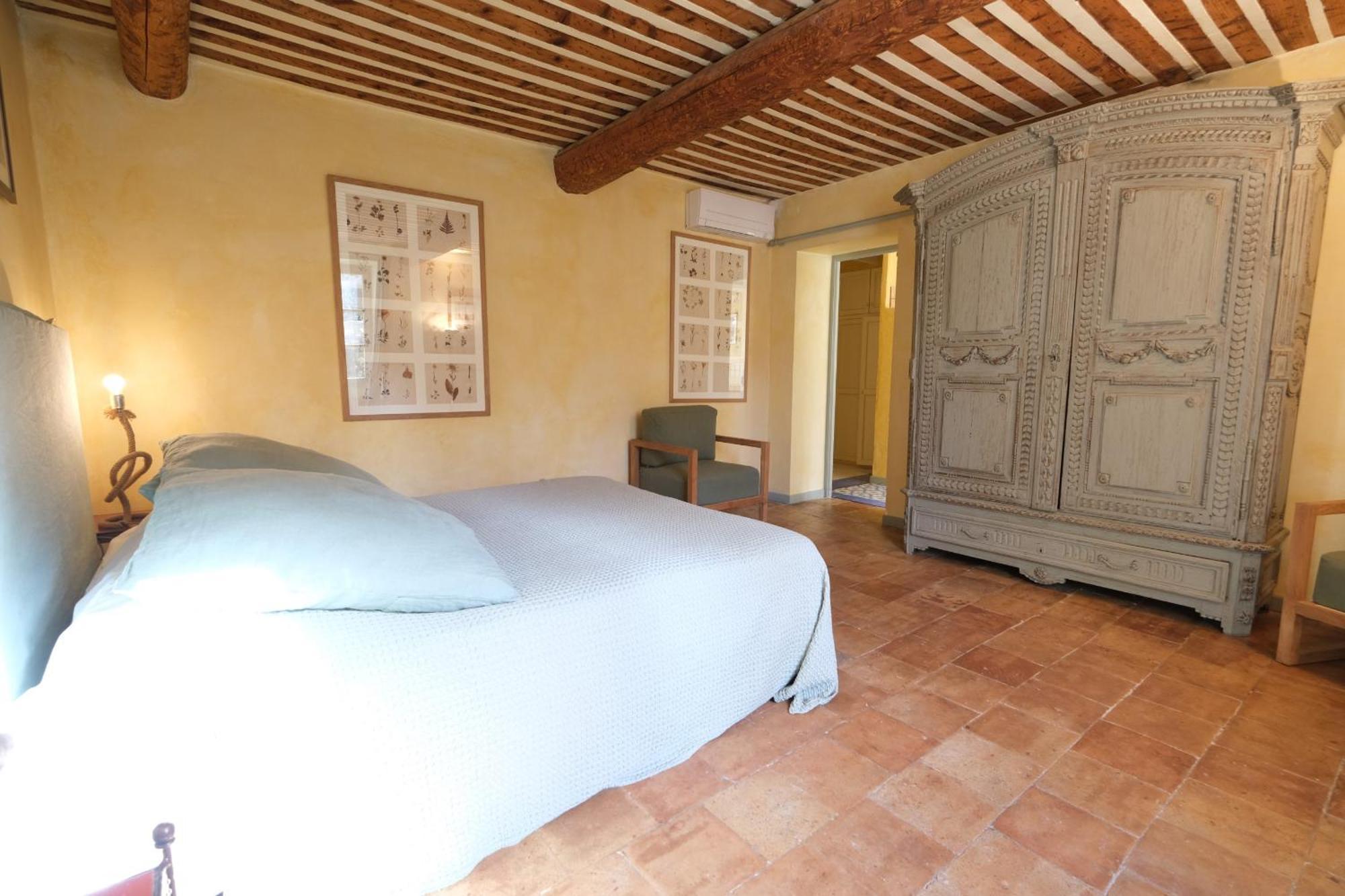 Typical Provencal Farm House Close To L'Isle Sur La Sorgue - 12 Persons Cavaillon Zewnętrze zdjęcie